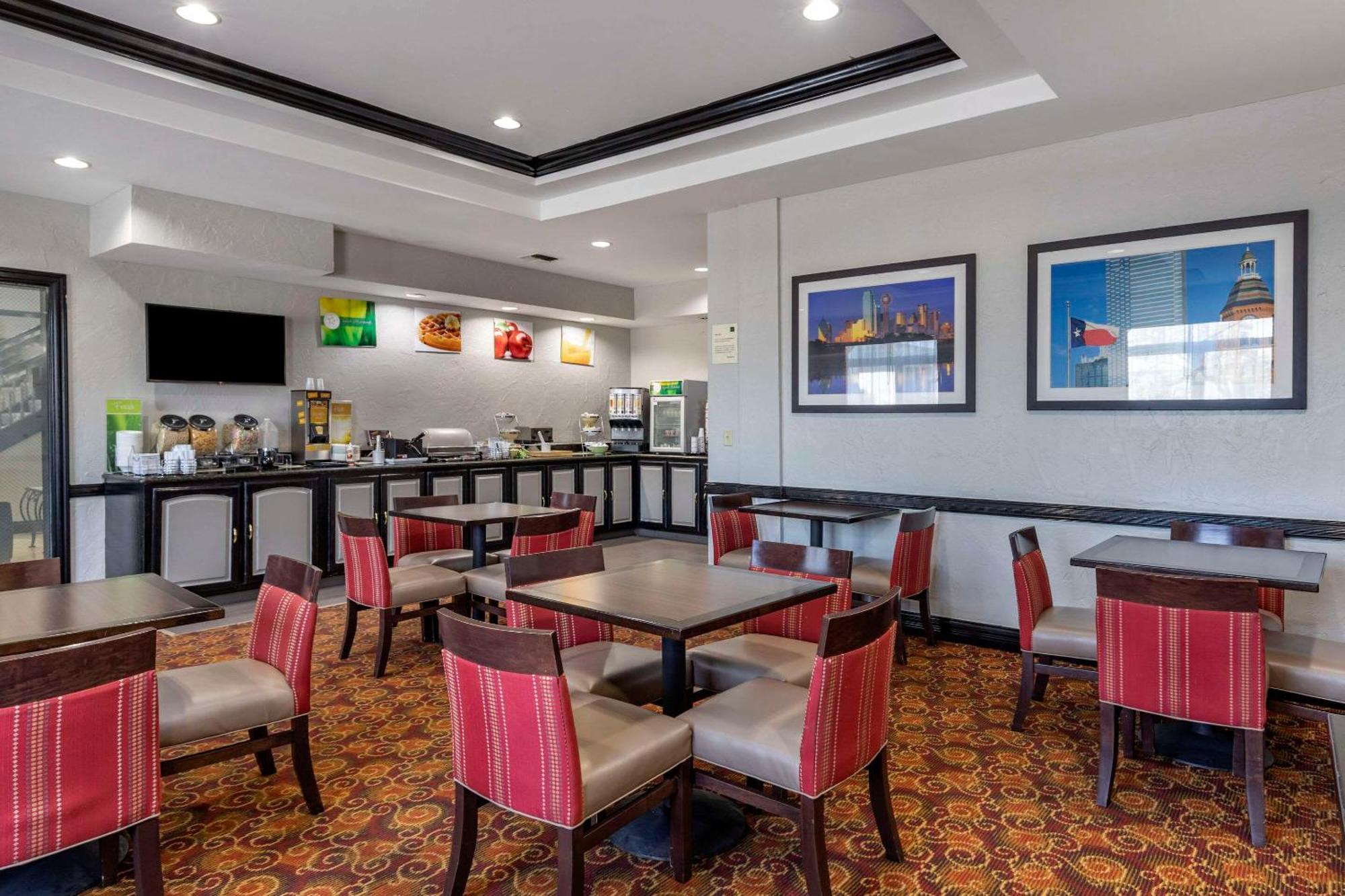 Quality Inn & Suites I-35 E-Walnut Hill Dallas Extérieur photo