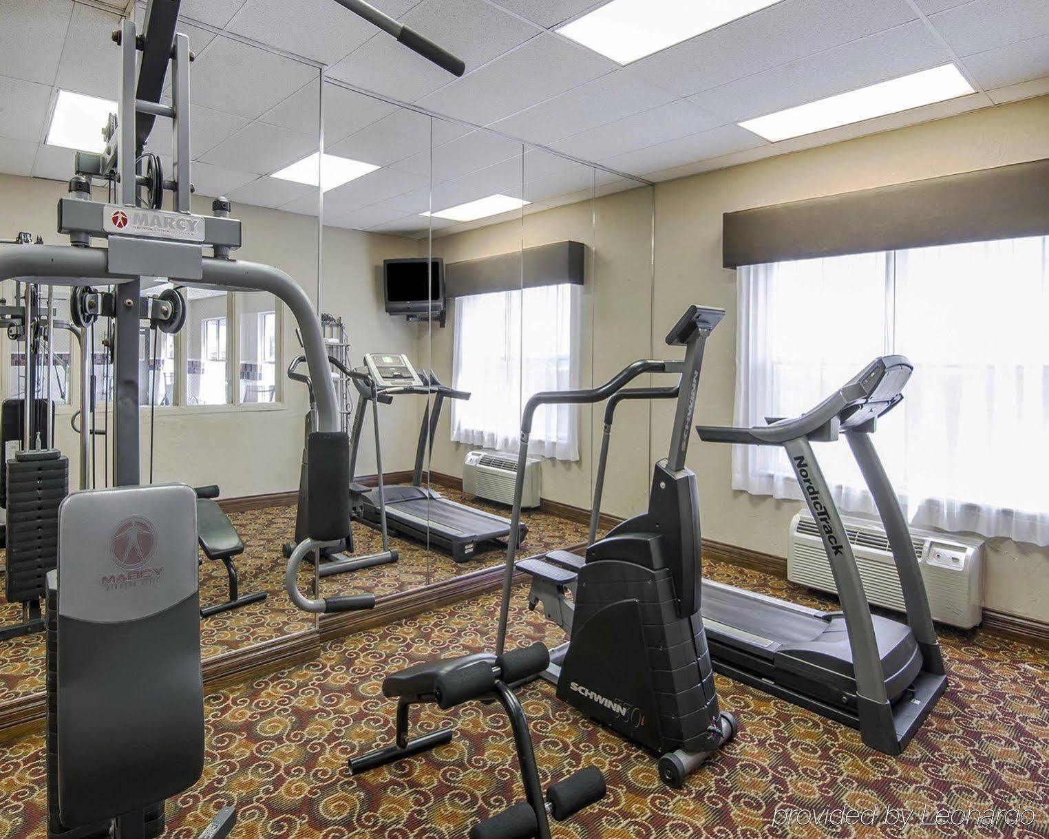 Quality Inn & Suites I-35 E-Walnut Hill Dallas Extérieur photo