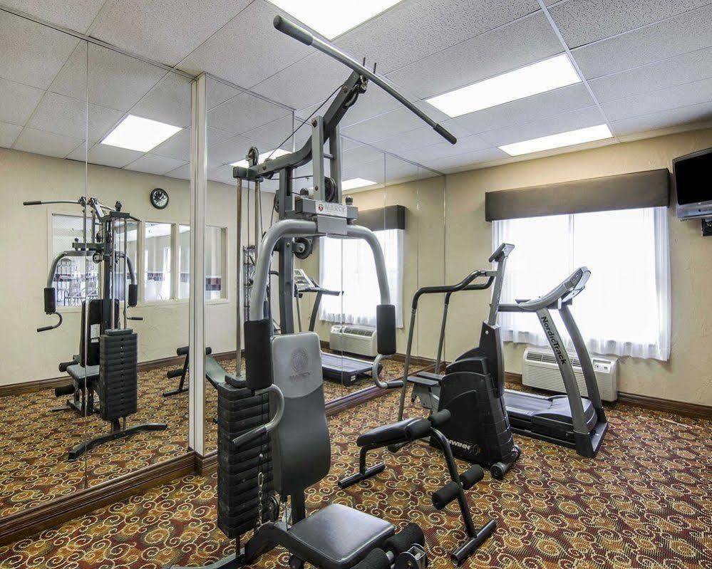 Quality Inn & Suites I-35 E-Walnut Hill Dallas Extérieur photo